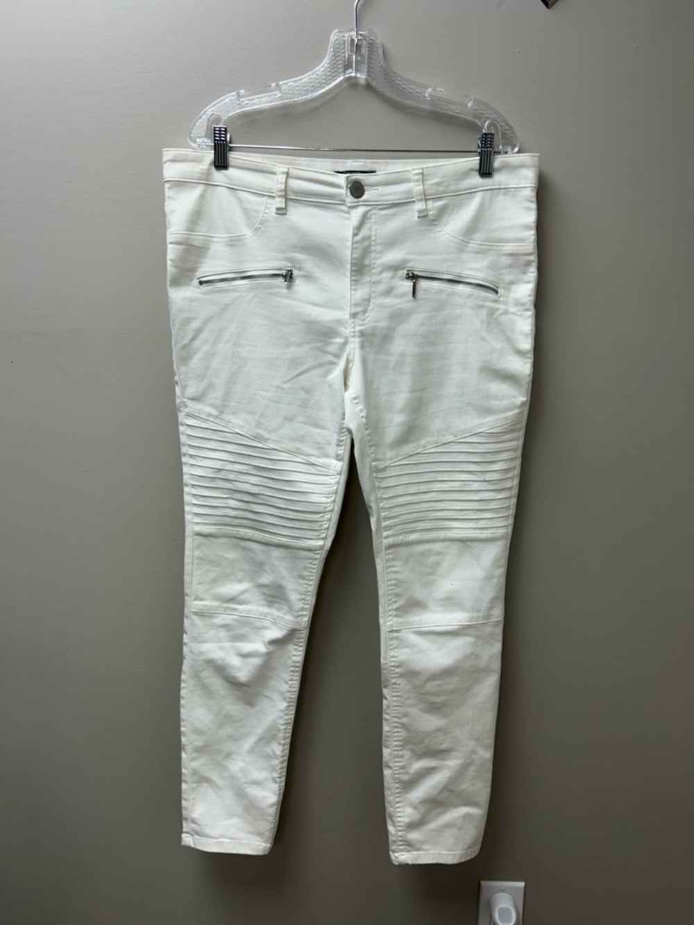 George‎ Women’s White Skinny Jeans